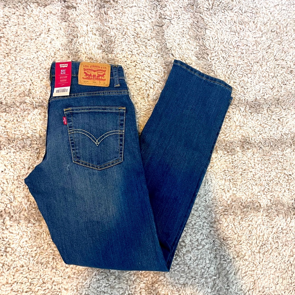 Levi’s size 27